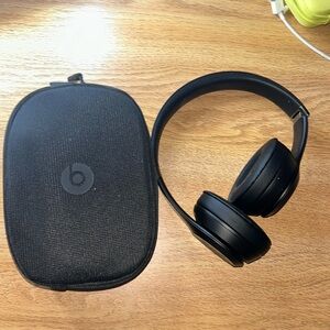 Beats Solo 4s NEVER WORN
